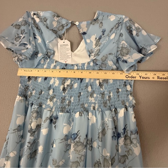 Floral Light Blue Maxi Dress With Flutter‎ Sleeves Smocked Back Tie Waist Medium - Picture 9 of 11